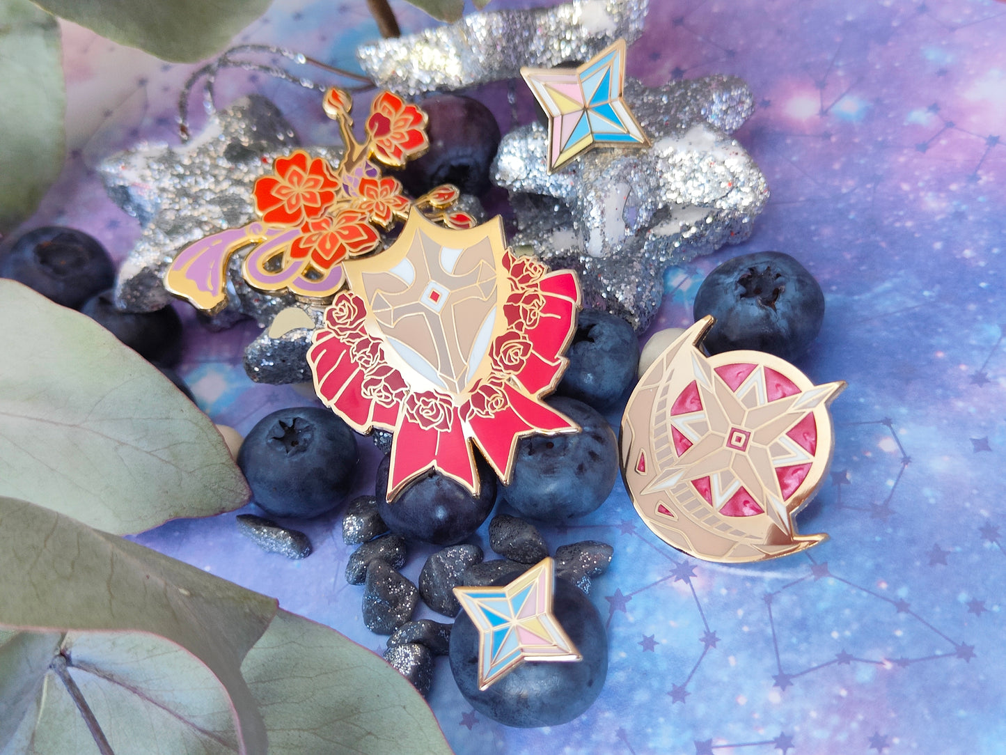 Genshin Impact Mystery Pins Sale - 4 random big genshin Pins and 1 small primo pin - Gold - B-GRADES