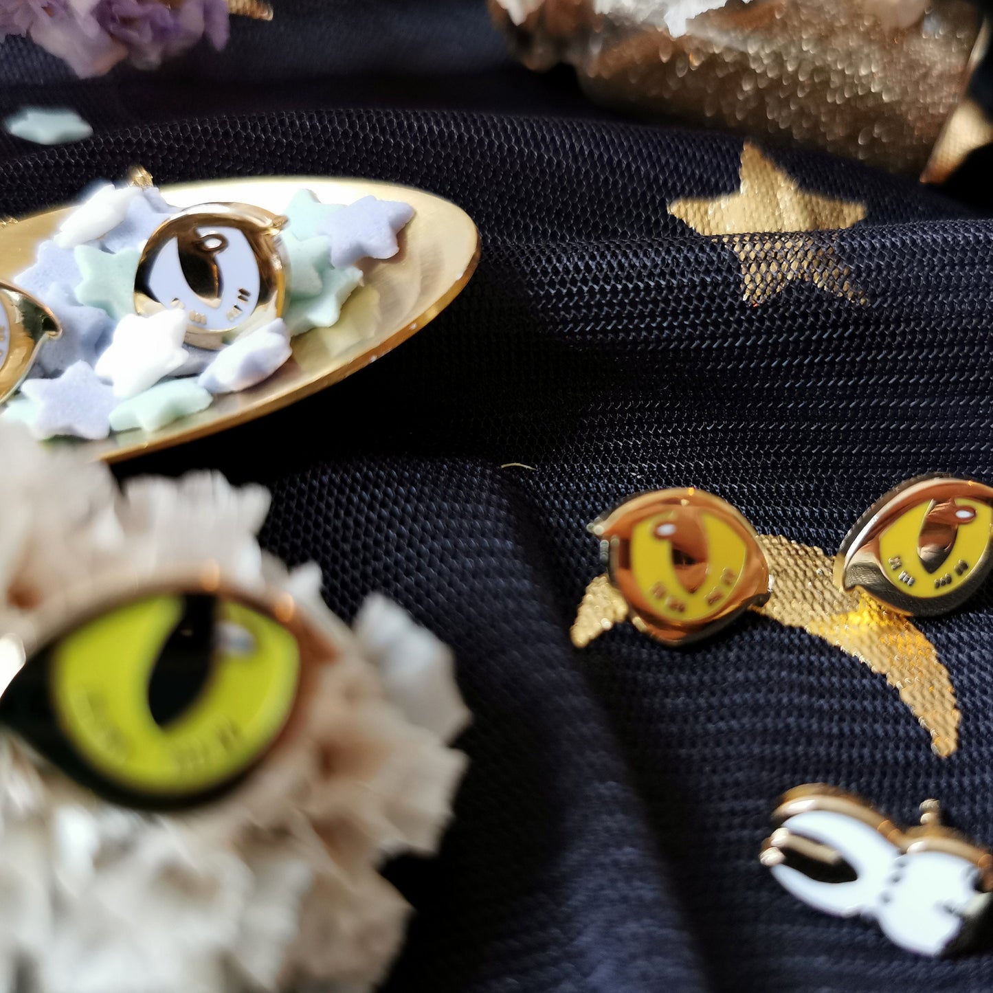 Cat Eyes - Amber - glow in the dark